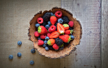 lowest calorie fruit